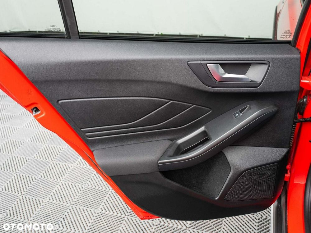 Ford Focus - 24