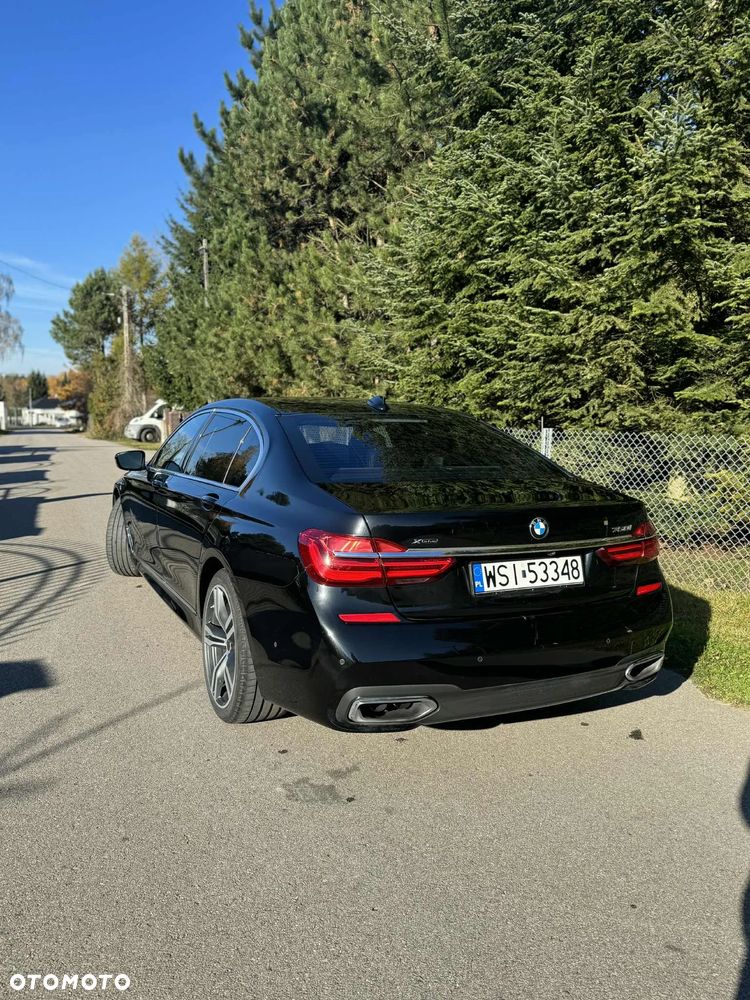 BMW Seria 7 750Li xDrive - 2