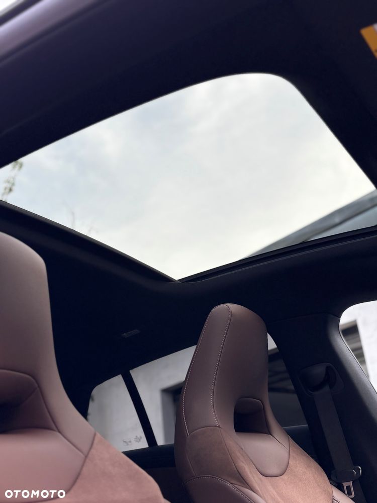 Mercedes-Benz CLA - 18