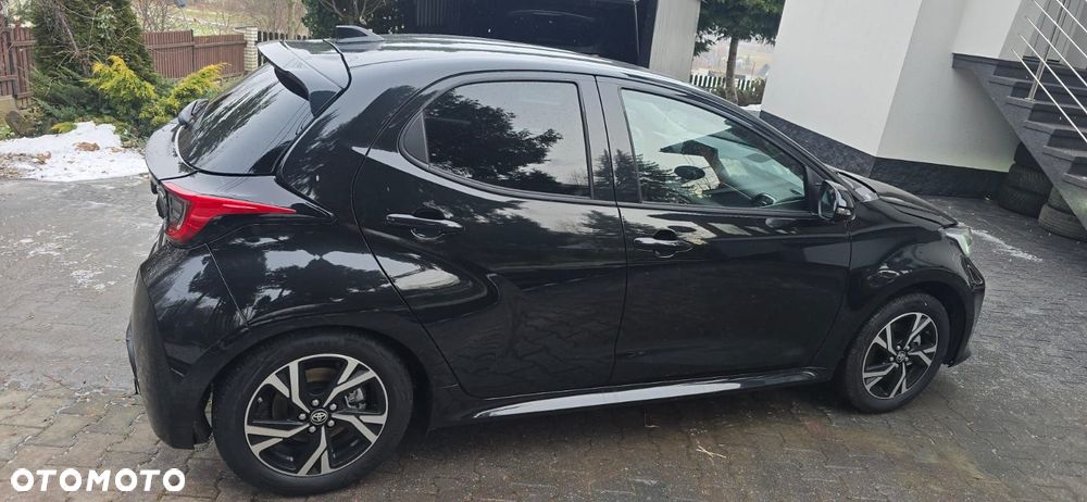 Toyota Yaris 1.5 Premium CVT - 3