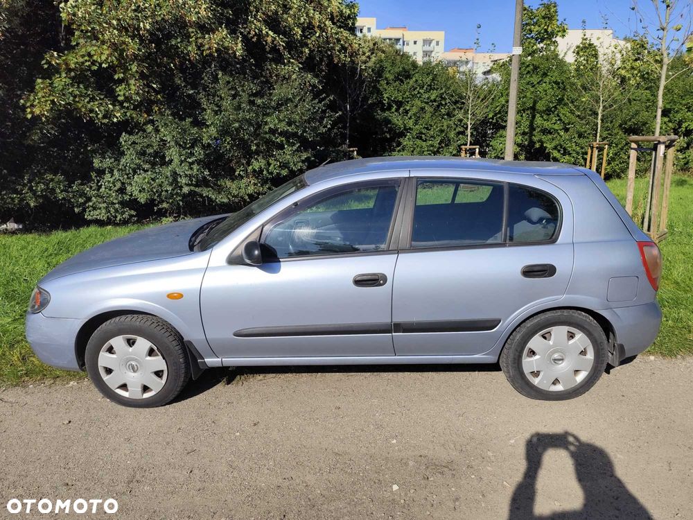 Nissan Almera - 4
