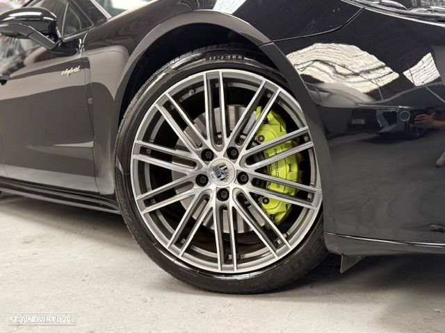 Porsche Panamera 4 E-Hybrid Platinum Edition - 9