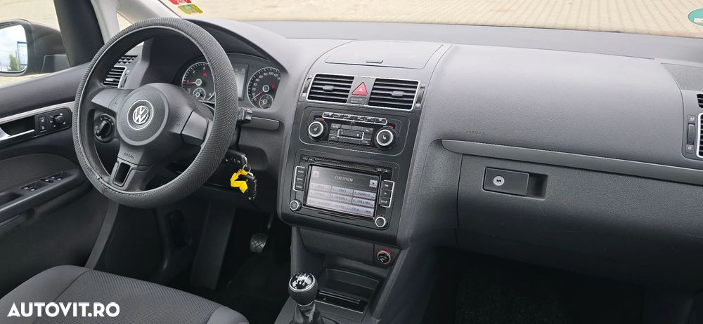 Volkswagen Touran 1.6 TDI SCR BlueMotion Technology Comfortline - 15