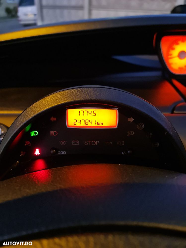 Peugeot 807 HDi 135 Platinum - 18