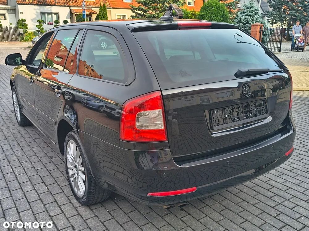 Skoda Octavia 2.0 TDI DPF DSG Laurin & Klement - 14