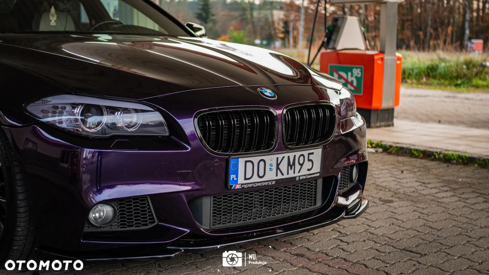 BMW Seria 5 550i - 10