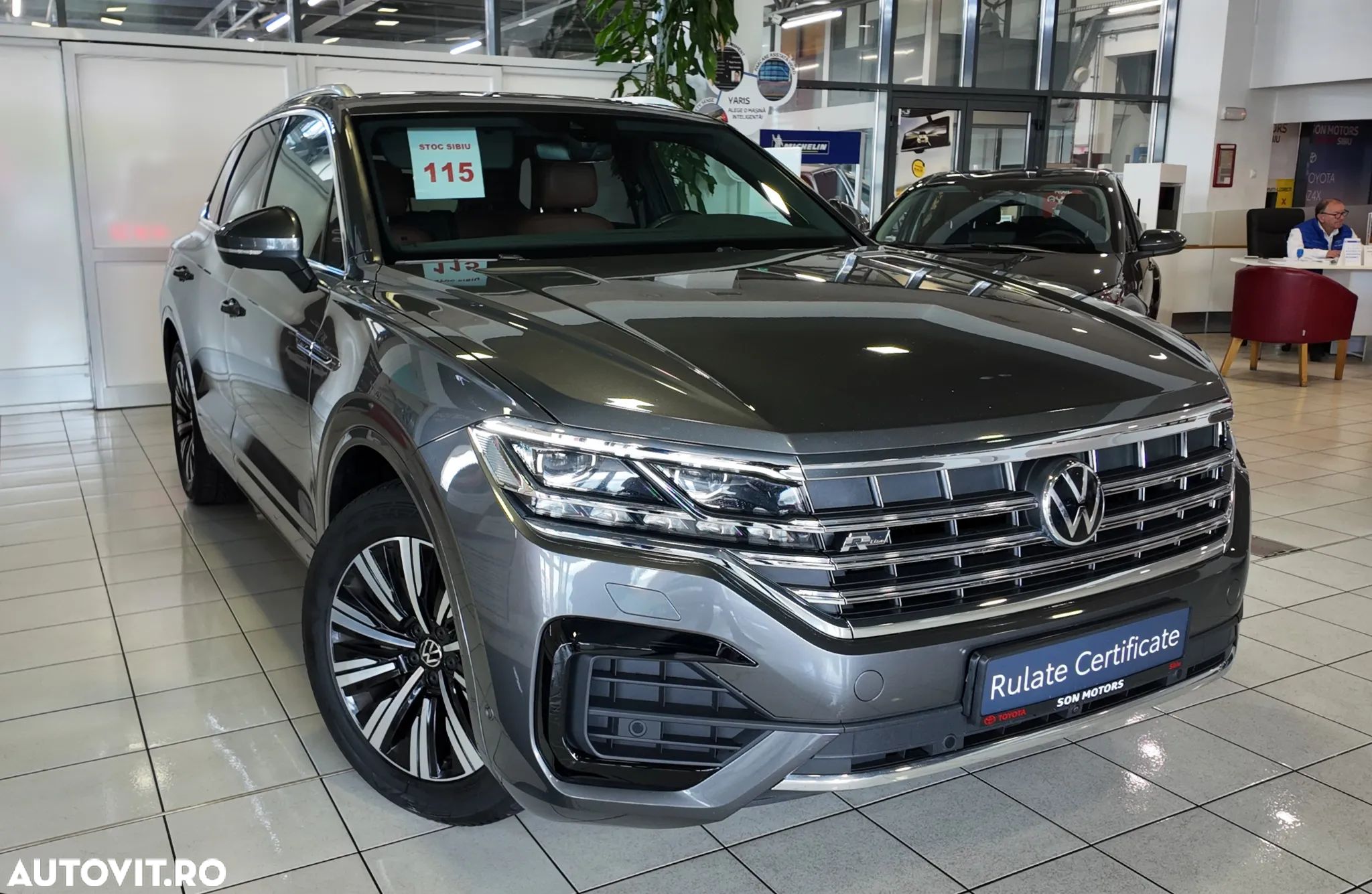 Volkswagen Touareg 3.0 V6 TDI 4Motion DPF Automatik R-Line - 1