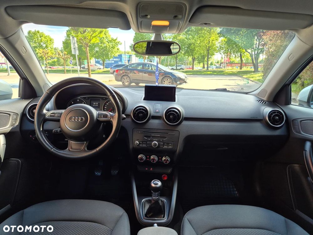 Audi A1 Sportback 1.6 TDI Ambition - 22