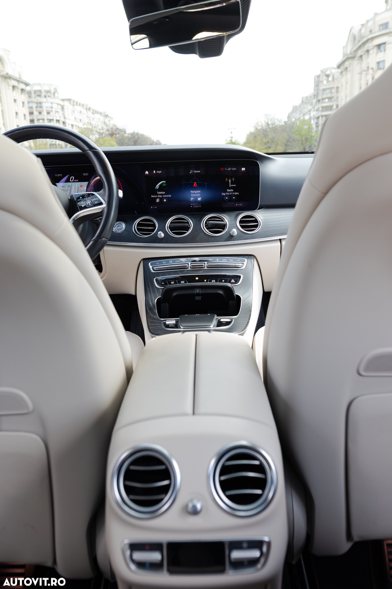 Mercedes-Benz E 300 9G-TRONIC AMG Line - 22
