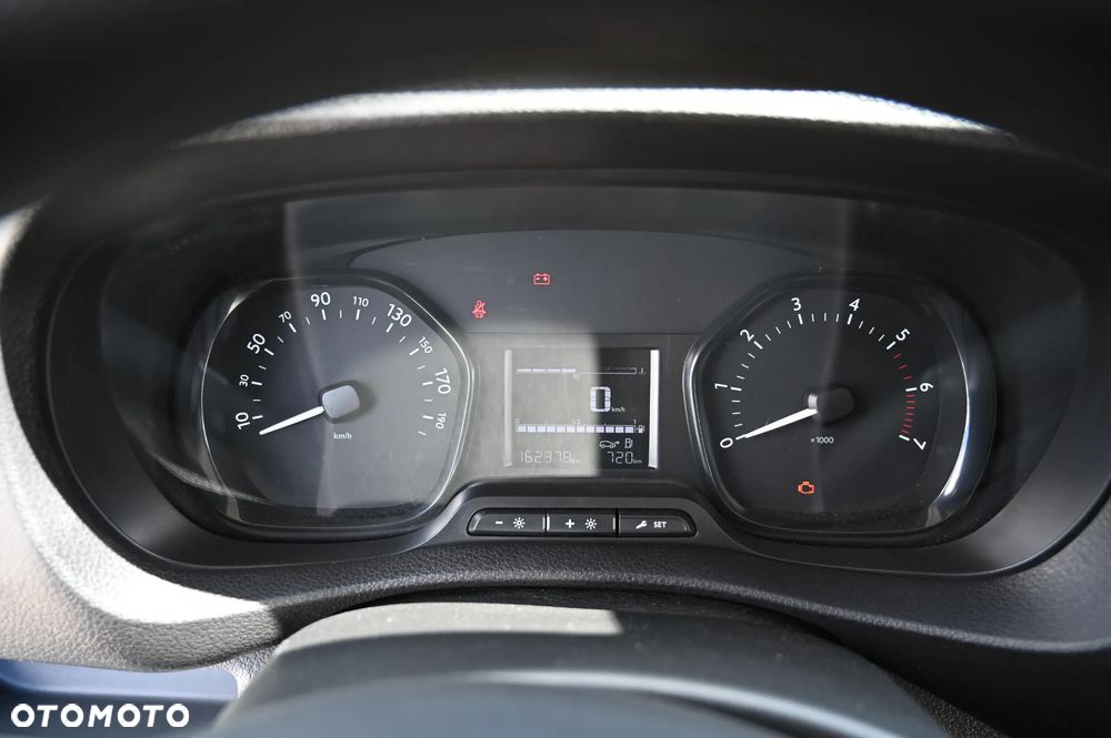 Toyota ProAce - 11