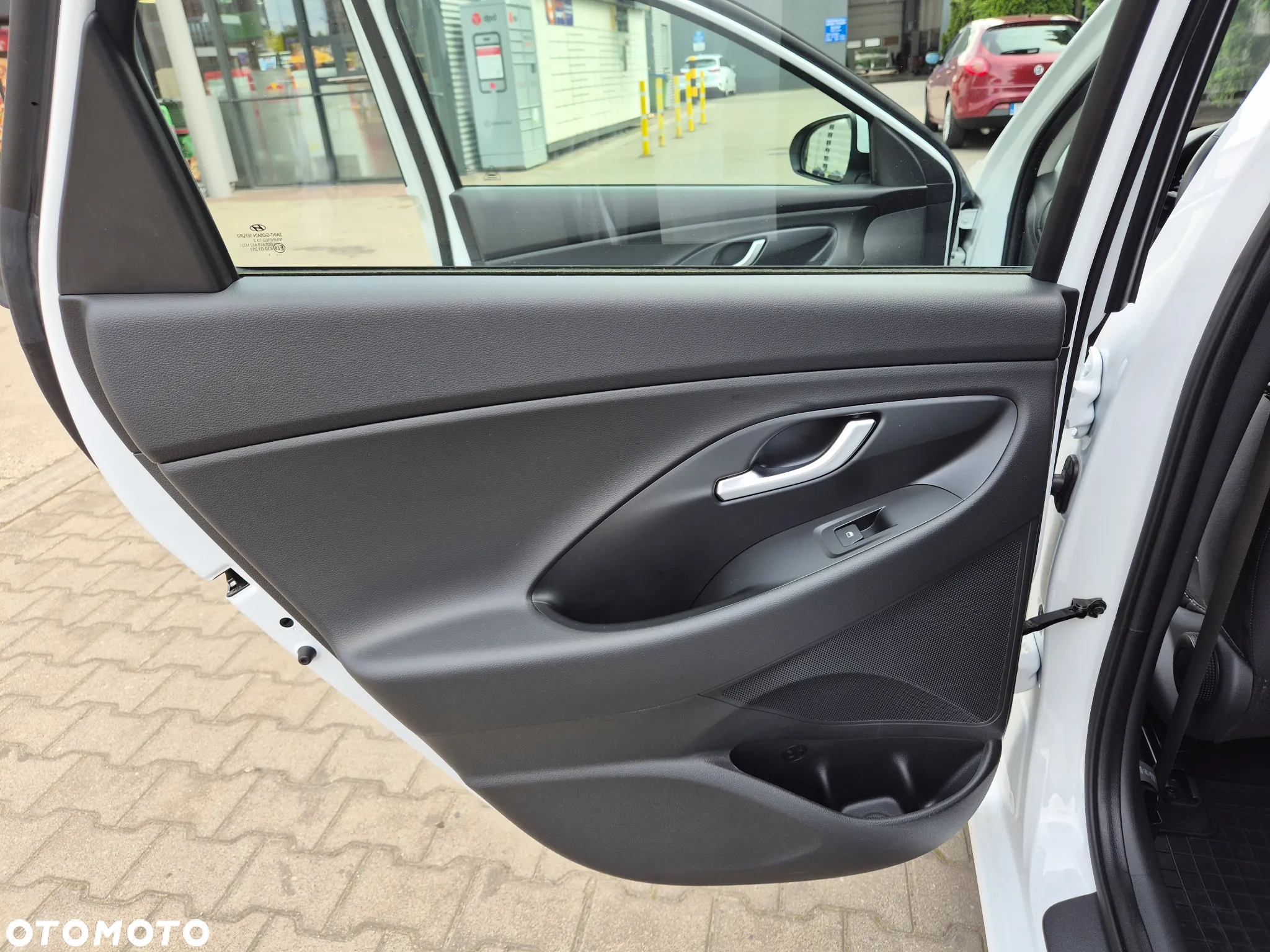 Hyundai i30 1.5 DPI Classic + - 14