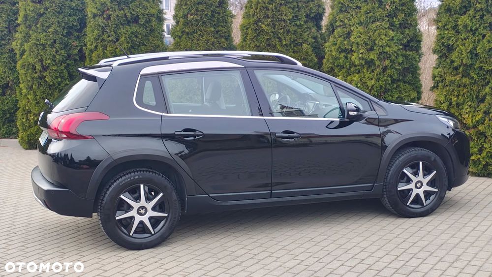 Peugeot 2008 1.6 BlueHDi Allure S&S - 10
