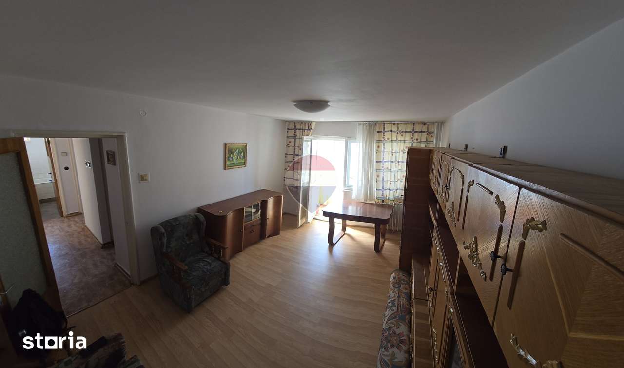 Apartament de vânzare 3 camere| BL Republicii, Ploiești — fotografia 2
