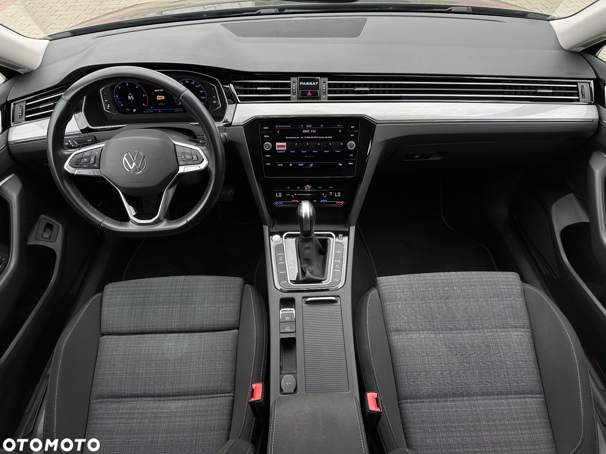 Volkswagen Passat 2.0 TDI BMT Comfortline DSG - 10