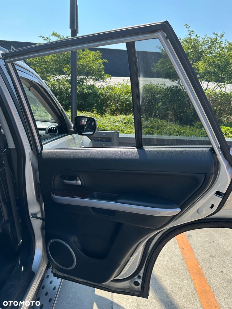 Suzuki Grand Vitara 1.9 DDiS - 20