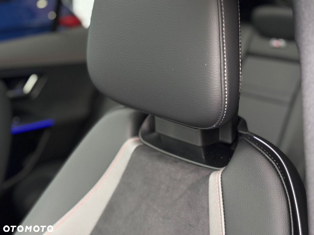 Mercedes-Benz EQE - 11