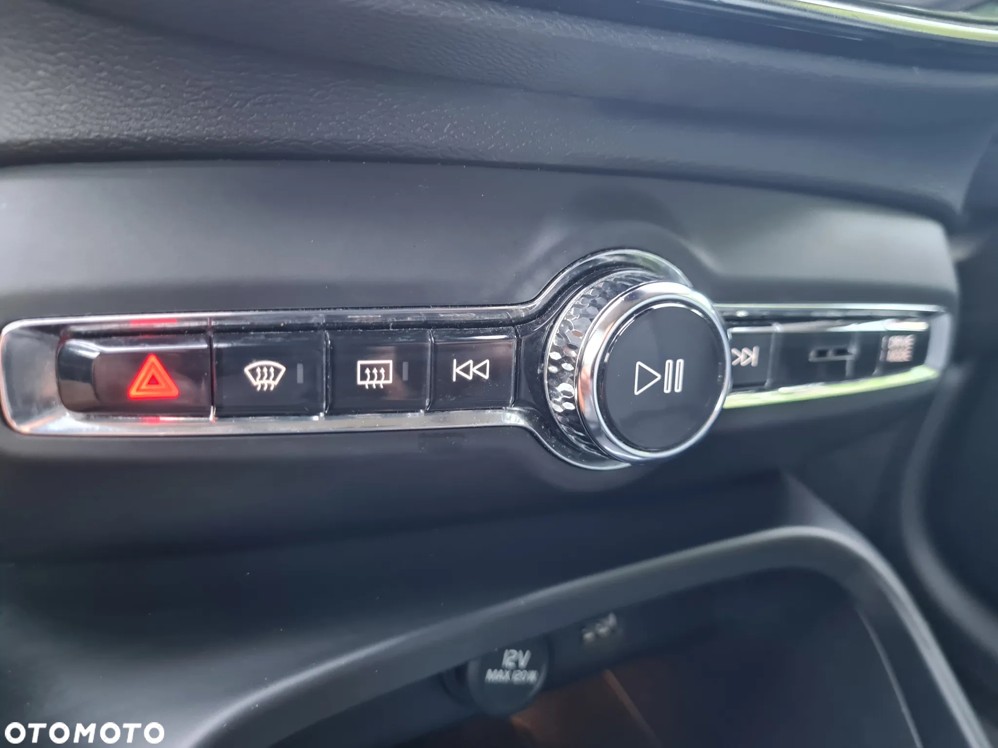 Volvo XC 40 T5 AWD Momentum - 14