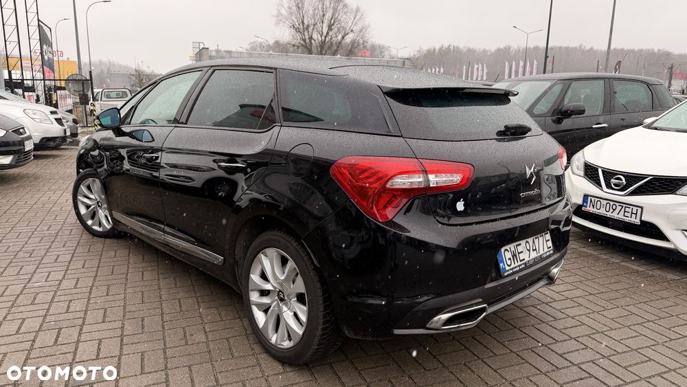 Citroën DS5 Hybrid4 EGS6 SportChic - 14