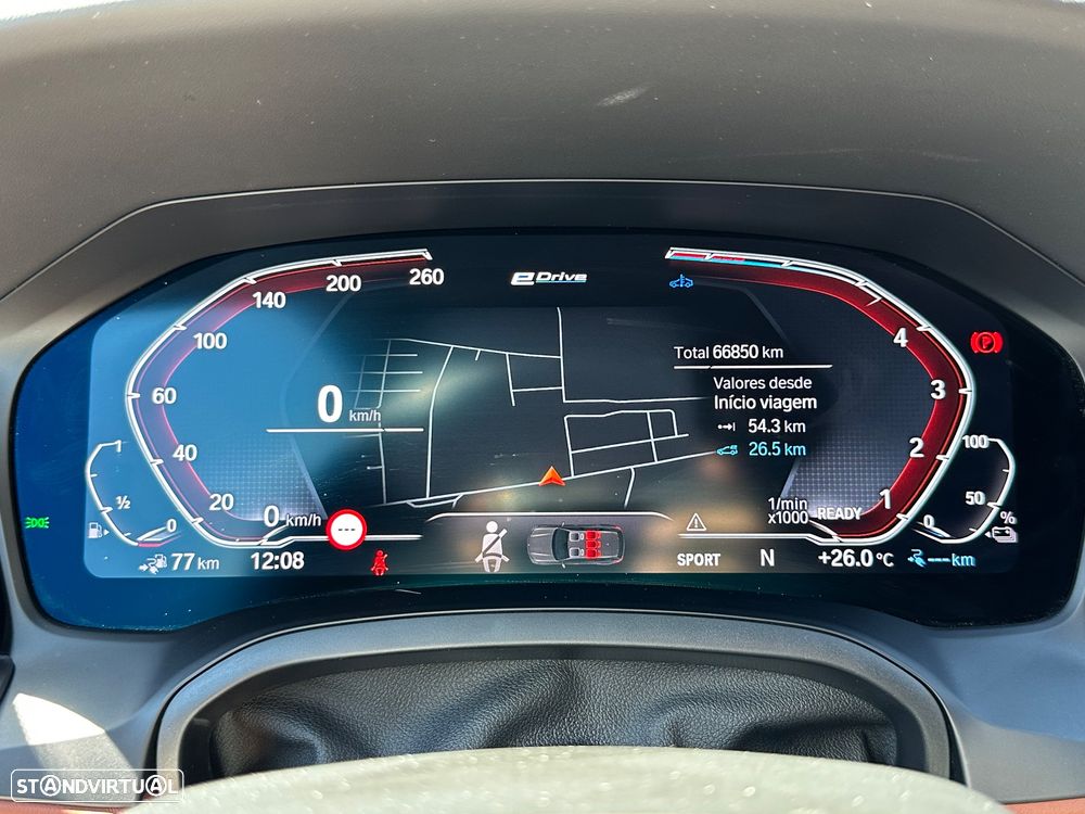 BMW 330 e Touring Line Sport Auto - 16