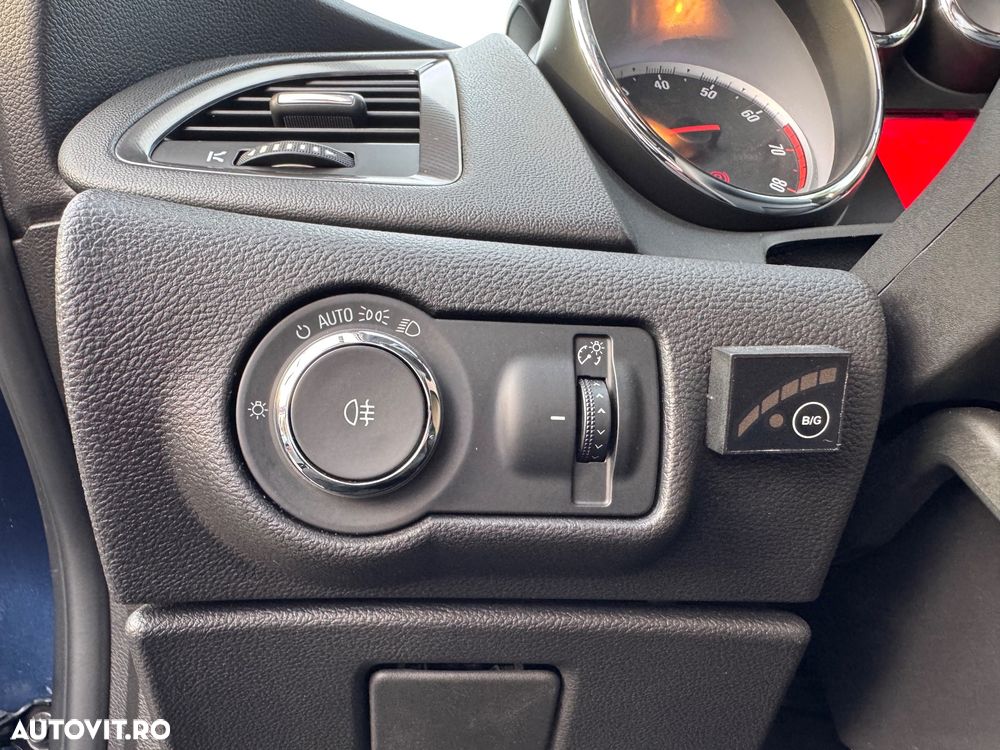 Opel Astra 1.4 Turbo - 22