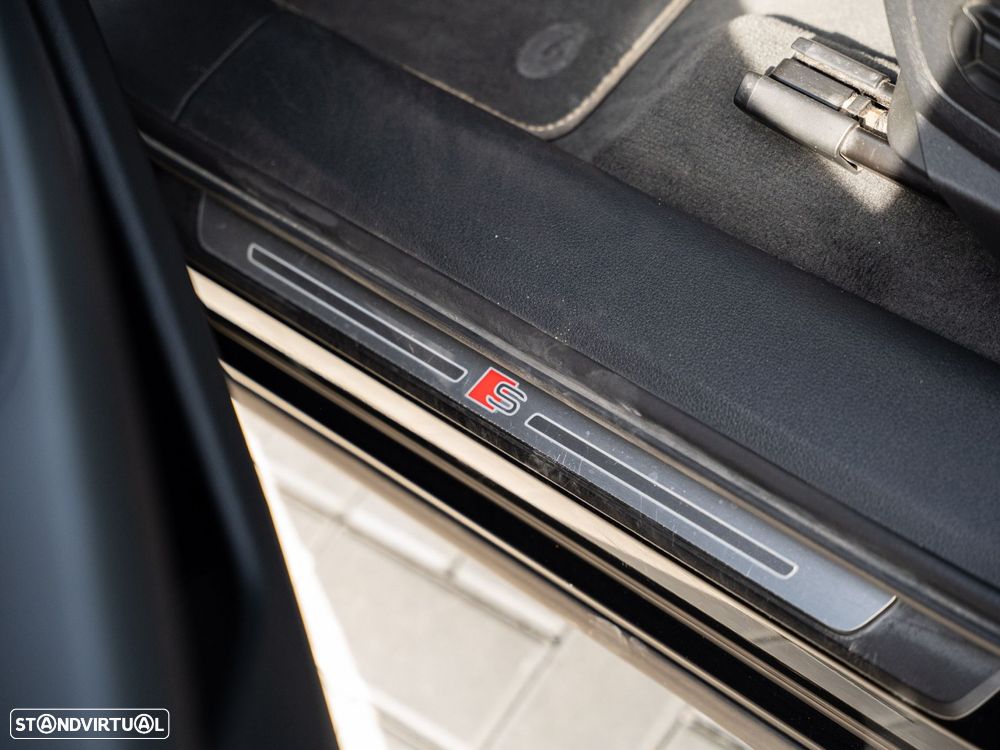 Audi e-tron 55 quattro S line - 46