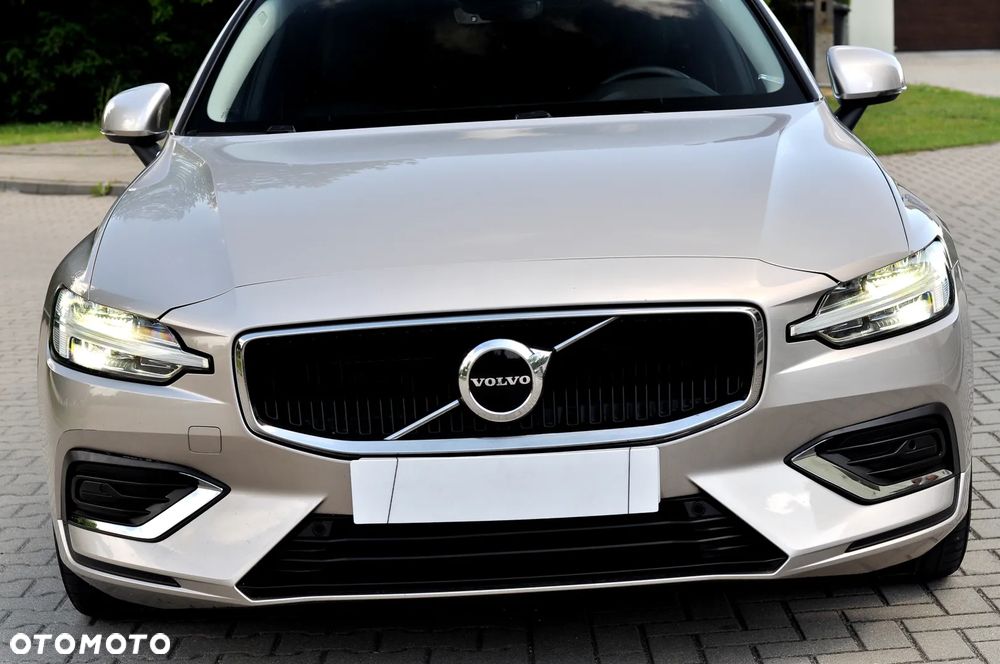 Volvo V60 B4 D Momentum Pro - 8