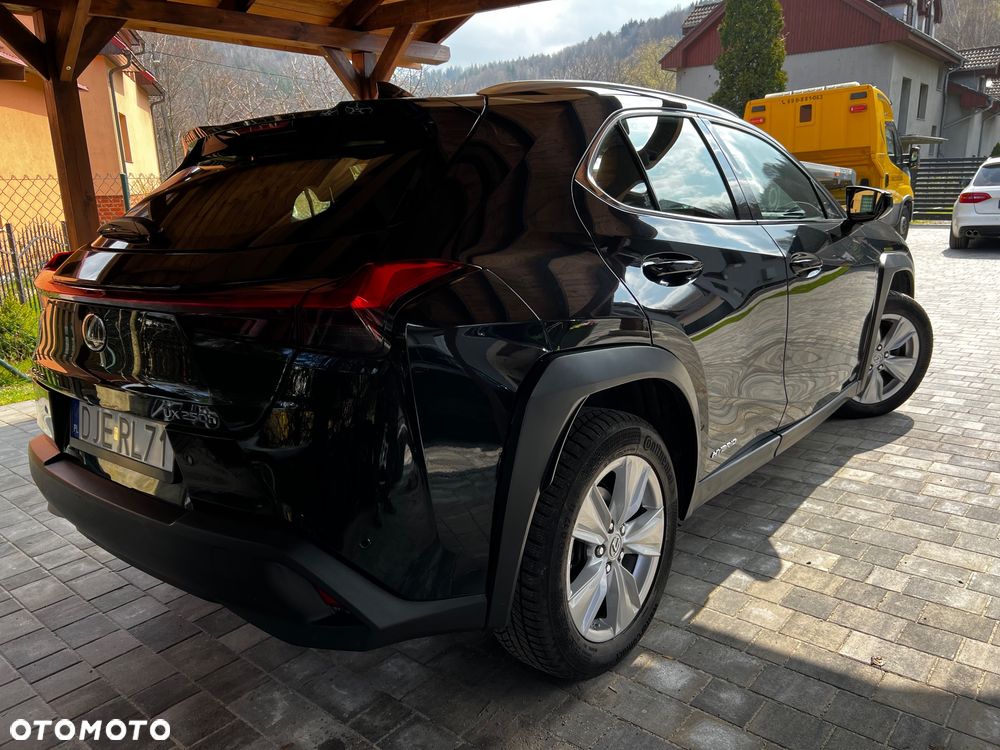 Lexus UX 250h Elegance 2WD - 4