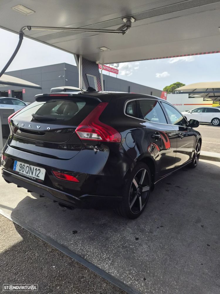 Volvo V40 D2 - 4