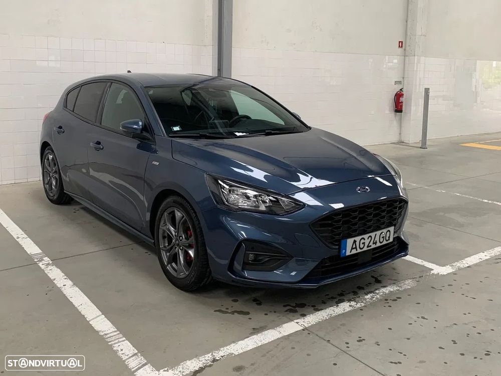 Ford Focus 1.0 EcoBoost MHEV ST-Line X - 1