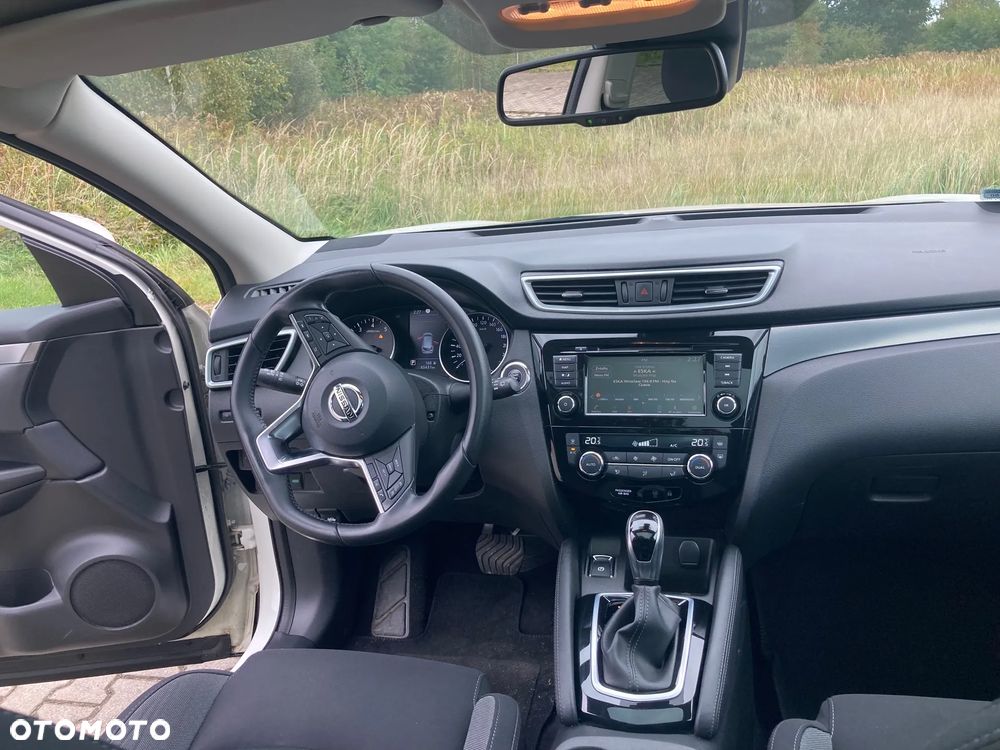 Nissan Qashqai 1.3 DIG-T N-Connecta DCT - 13