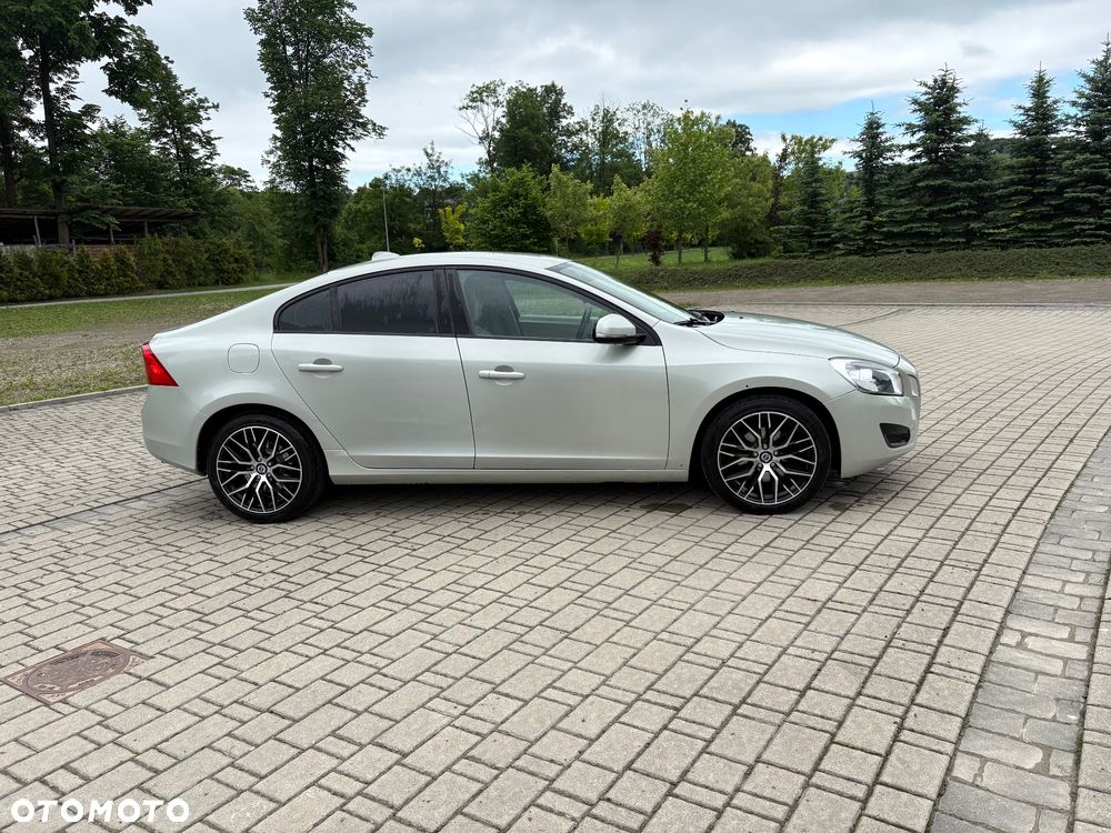 Volvo S60 - 3