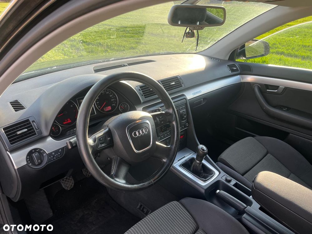 Audi A4 Avant 1.8T Quattro - 28
