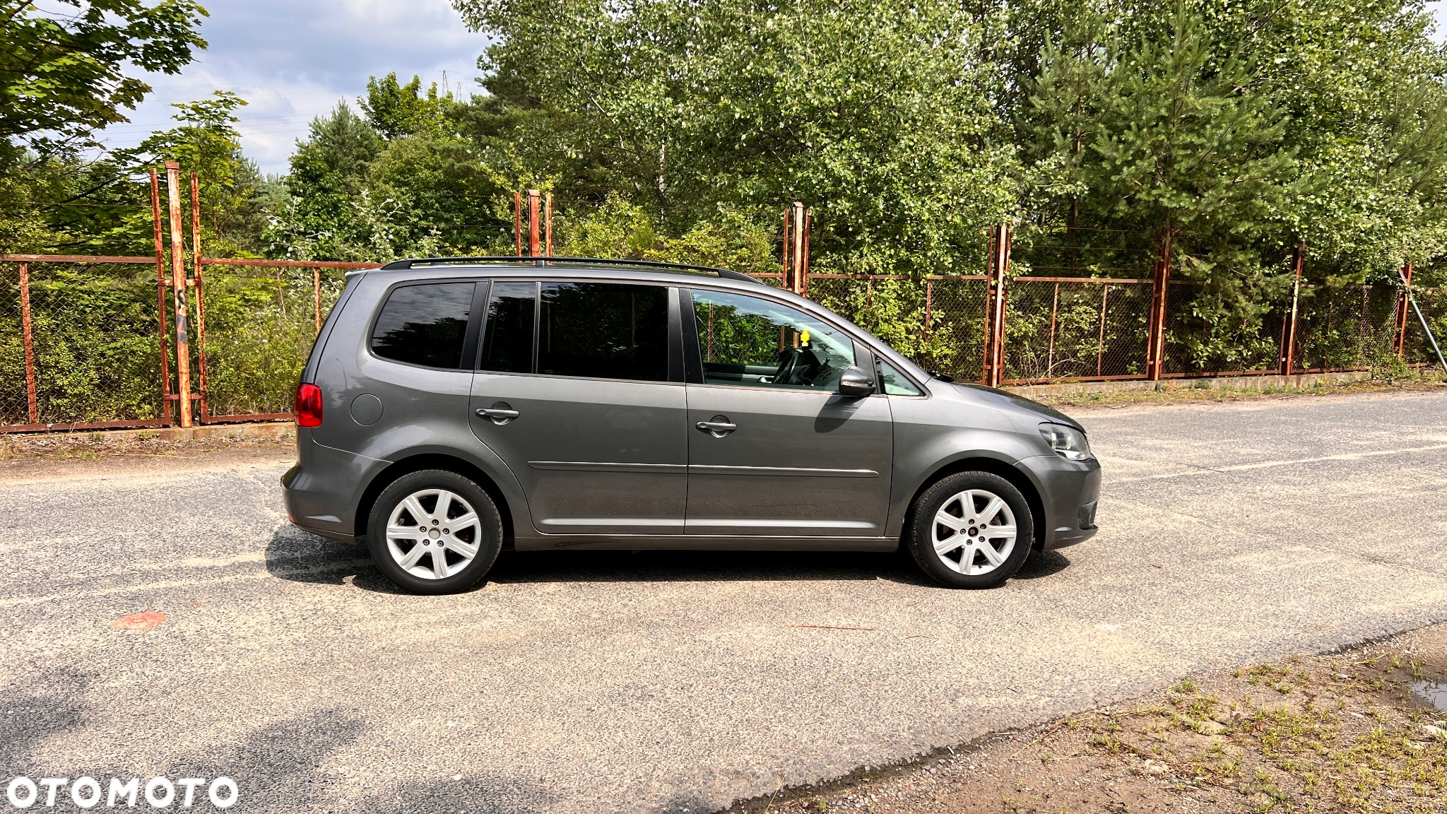 Volkswagen Touran 1.6 TDI DPF Comfortline DSG - 5
