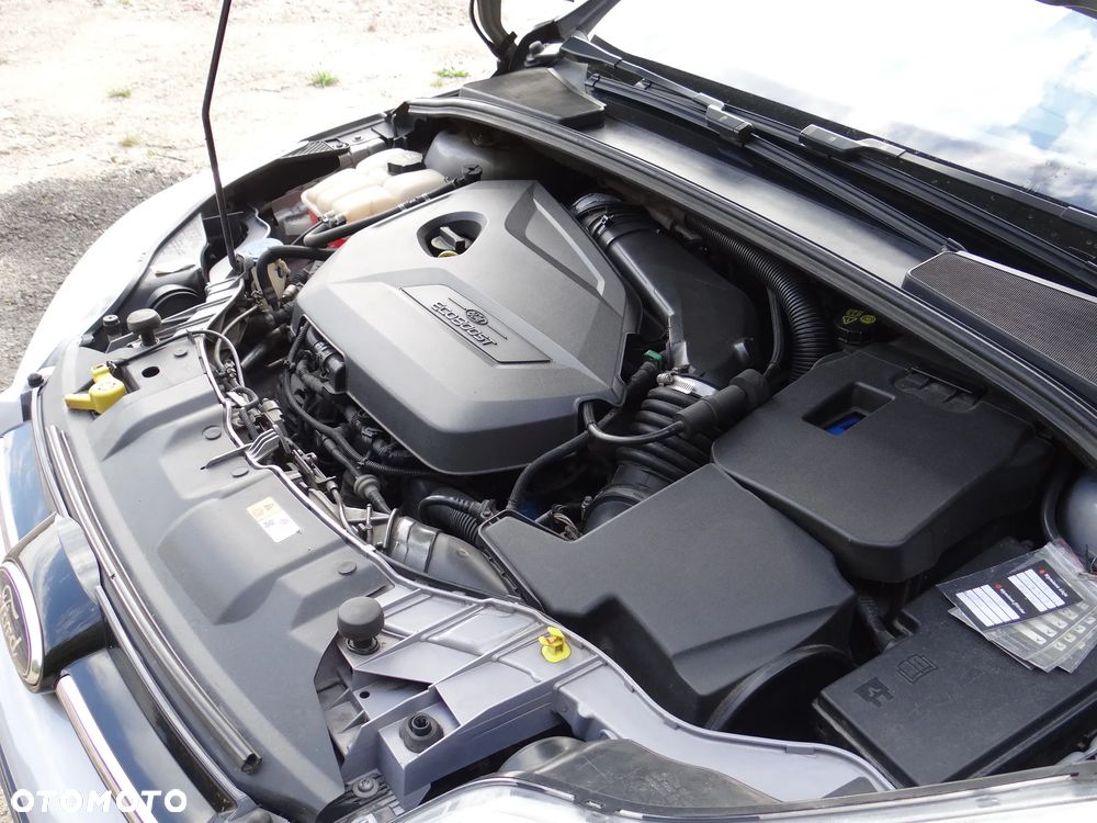 Ford Focus 1.6 EcoBoost Titanium - 10