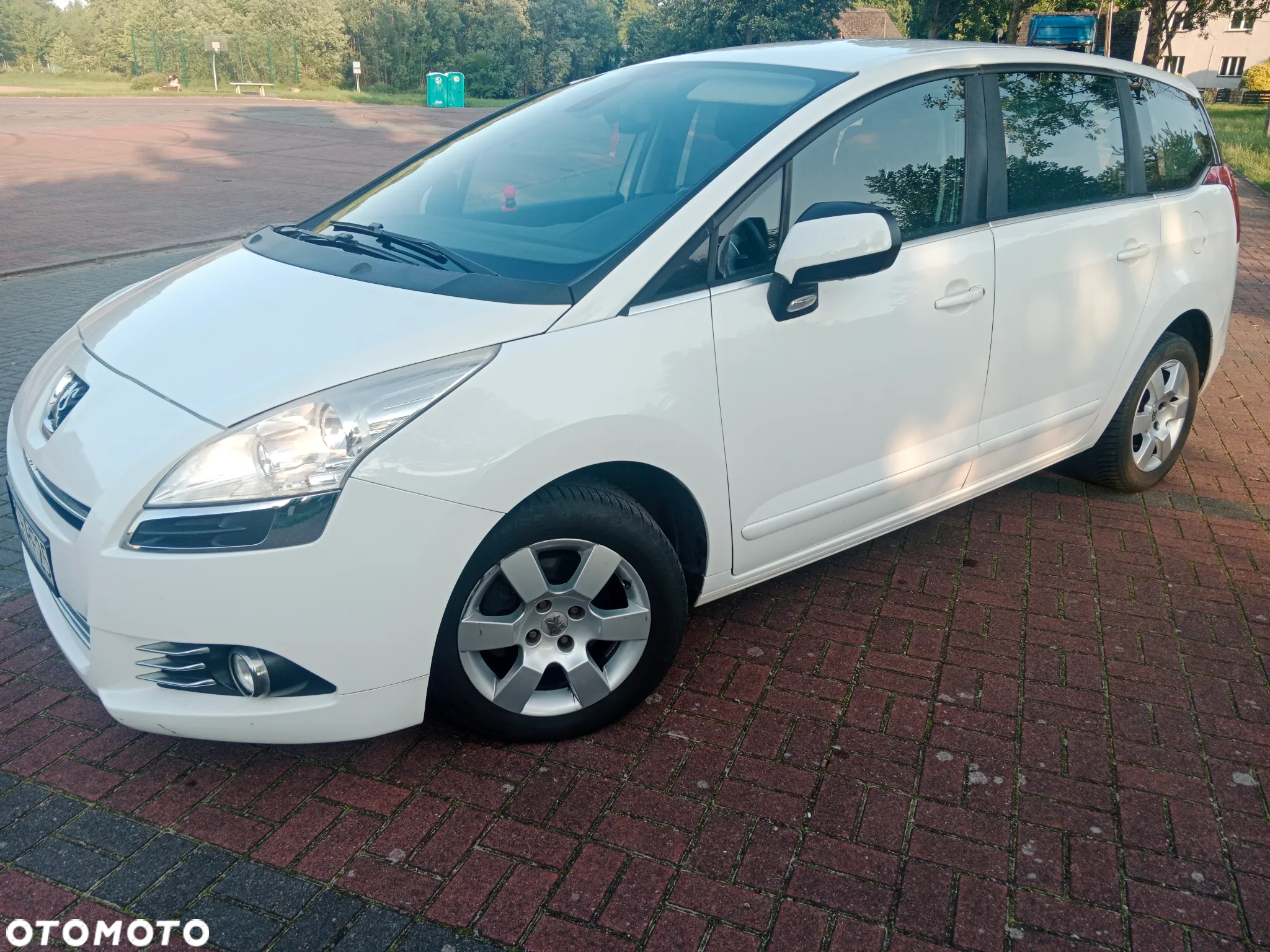 Peugeot 5008 1.6 e-HDi Active S&S - 10
