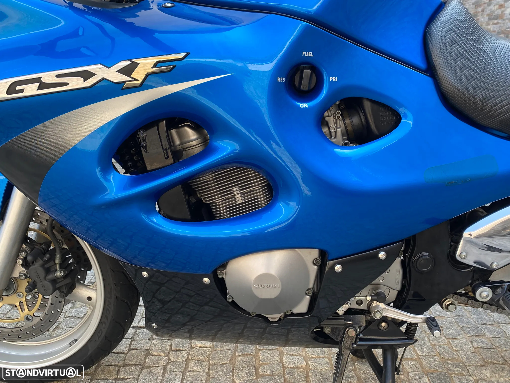 Suzuki GSX F 600 23000klm NACIONAL EXCELENTE ESTADO - 9