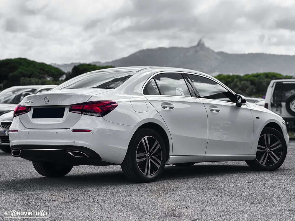 Mercedes-Benz A 250 Limousine e 8G-DCT Progressive - 3