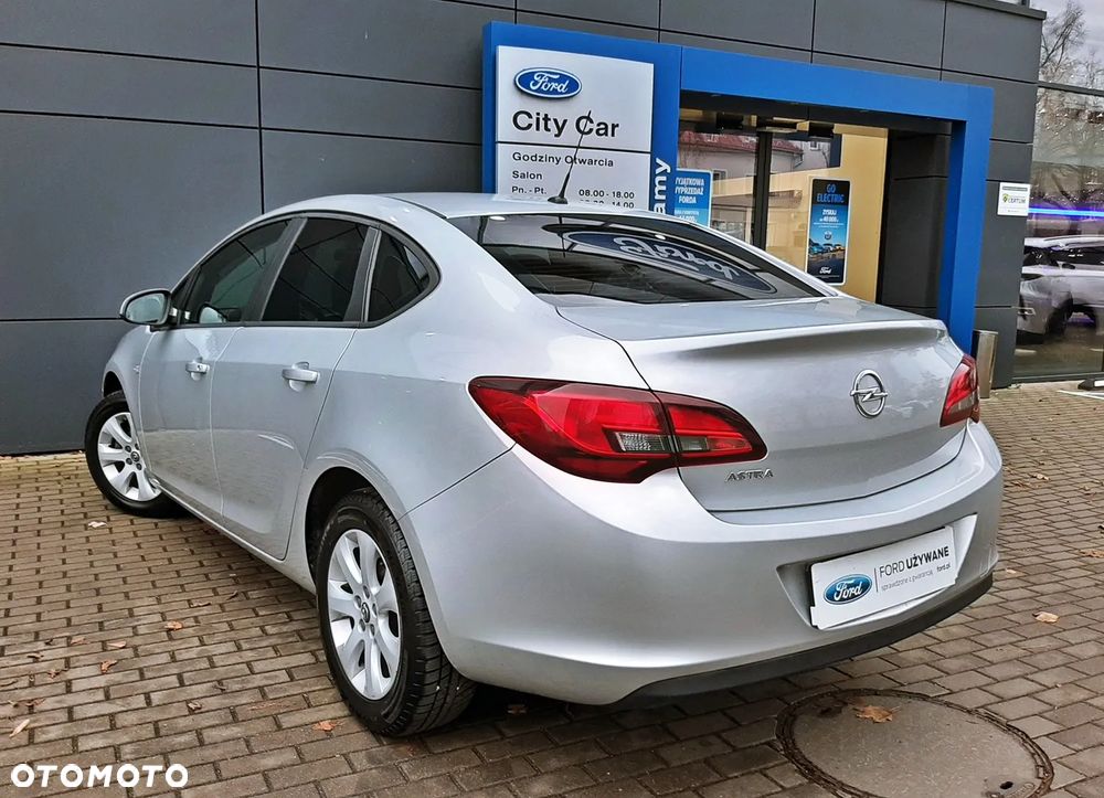 Opel Astra - 13