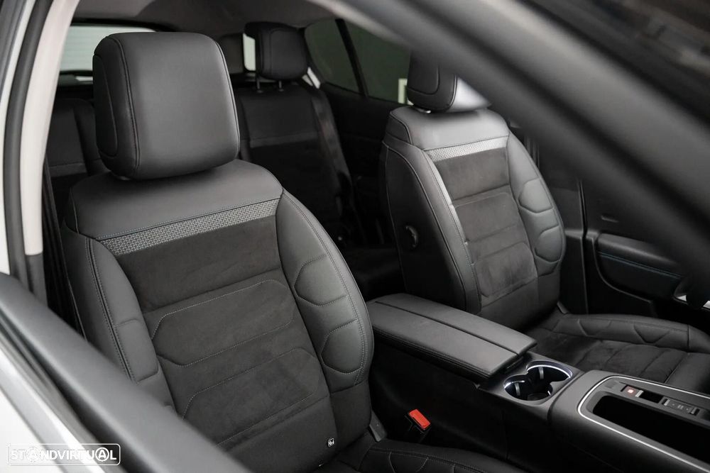 Citroën C5 Aircross 1.6 Hybrid Plus e-EAT8 - 23