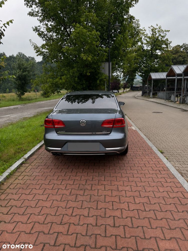 Volkswagen Passat - 3