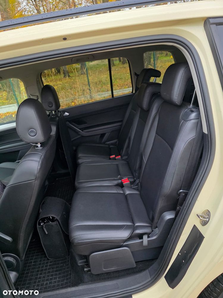 Volkswagen Touran 2.0 TDI DPF DSG Cup - 12