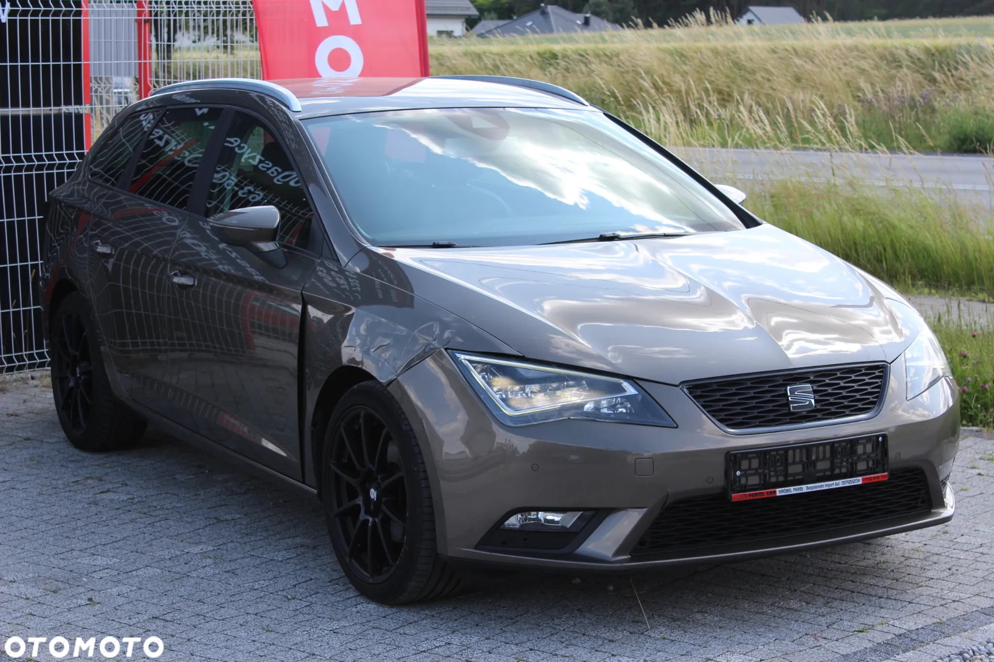 Seat Leon 1.6 TDI Ecomotive Style S&S - 4