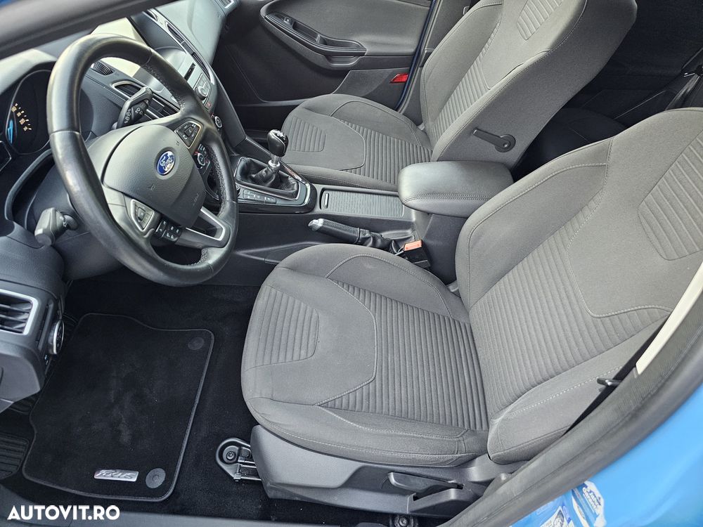 Ford Focus - 14