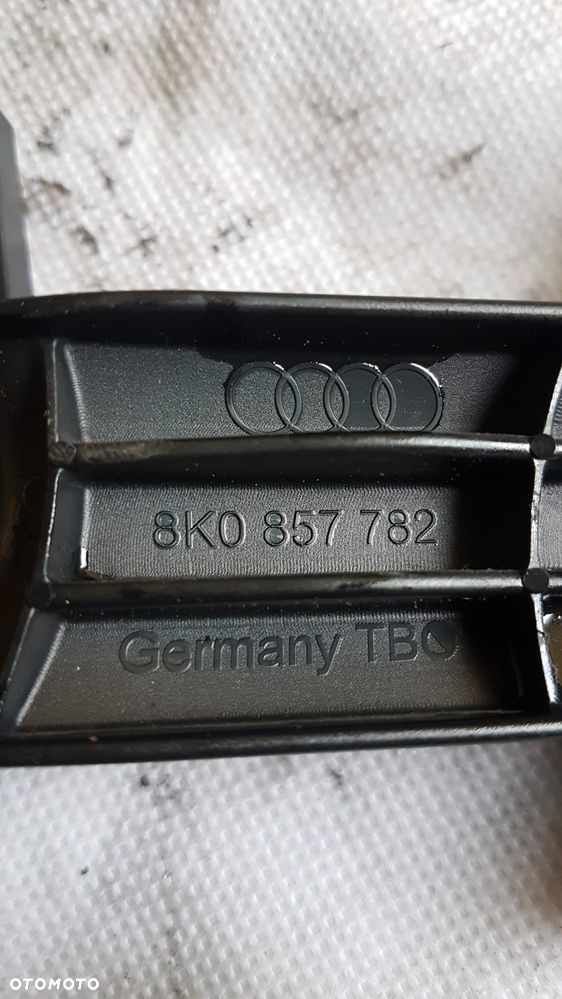 AUDI A4 B8 PROWADNICE PASA PRAWA LEWA - 3