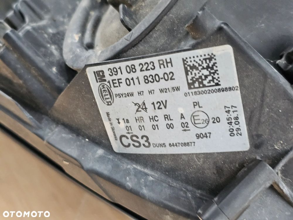 LAMPA PRAWY PRZÓD PRAWA PRZEDNIA OPEL CORSA E EUROPA 39108223 - 14