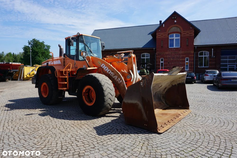 Doosan DL 400