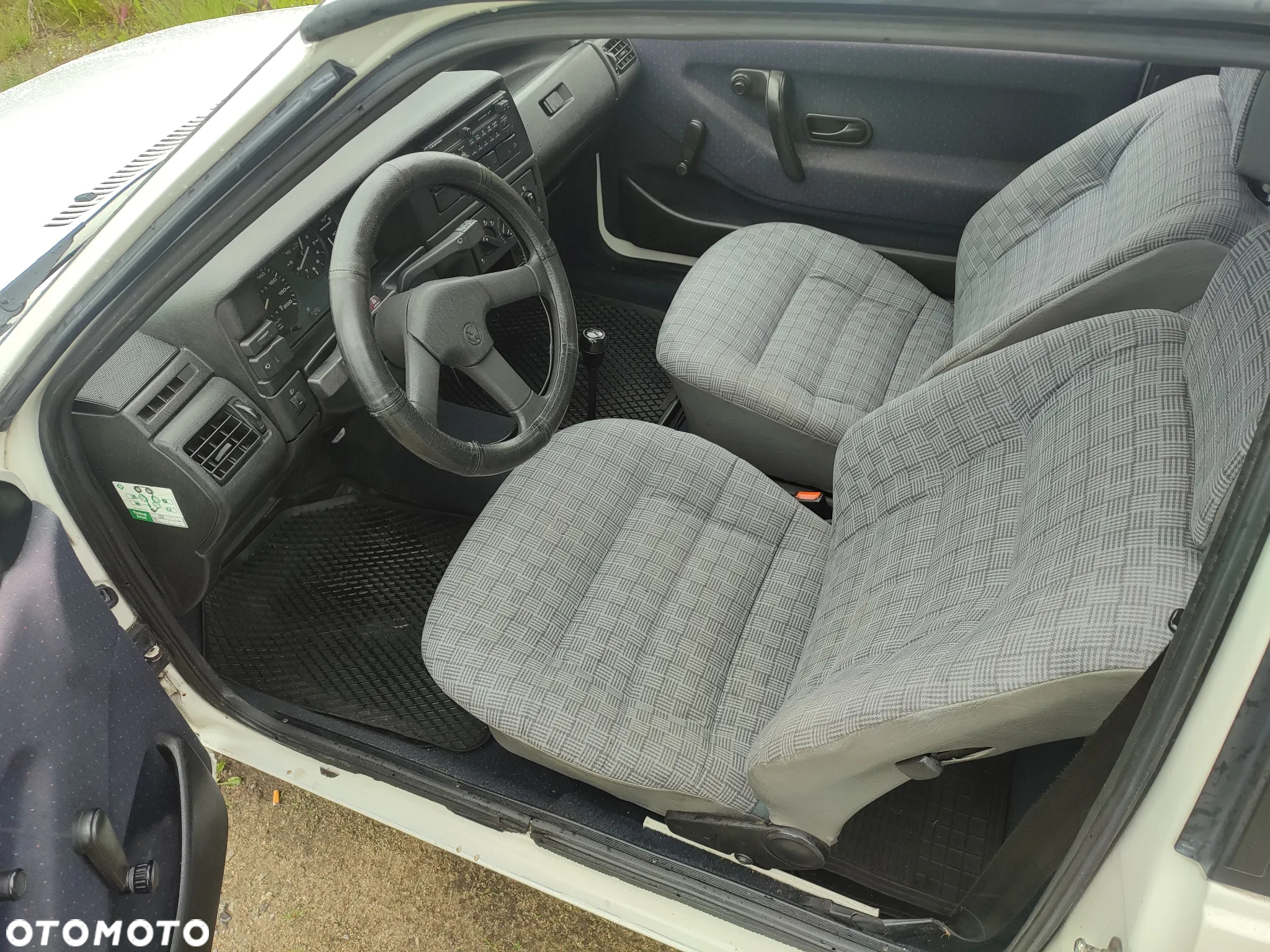Volkswagen Polo 1.0 Fox - 6