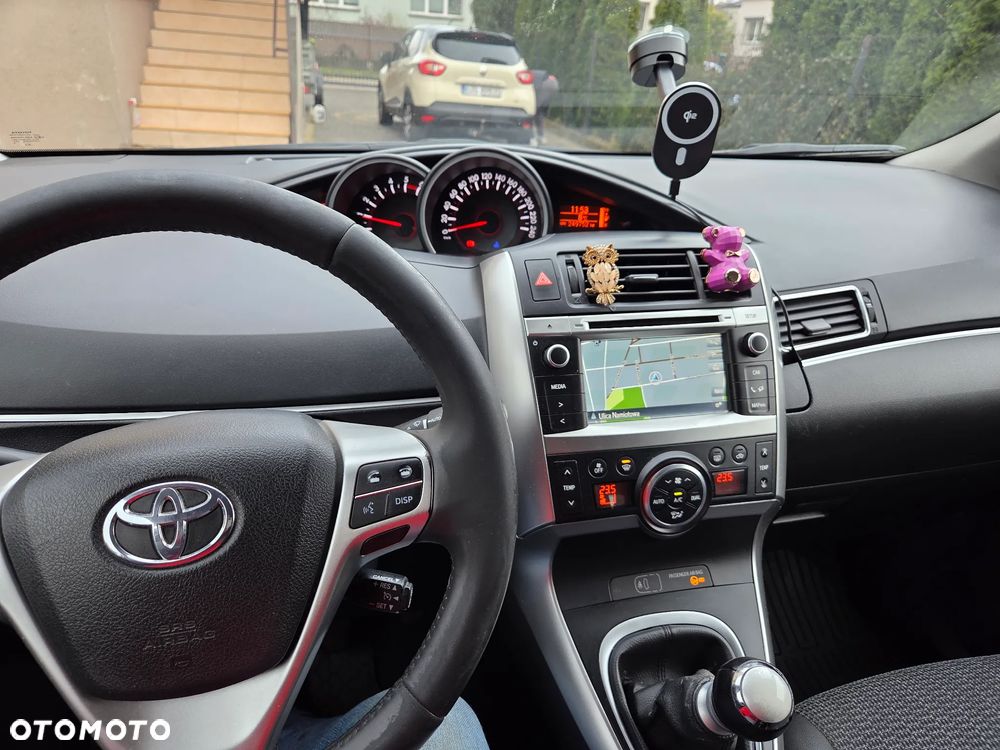 Toyota Verso 1.6 D-4D Prestige 7os - 6