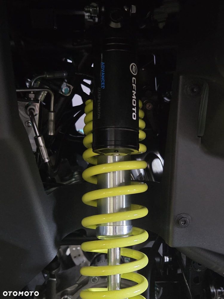 CFMoto CForce - 18