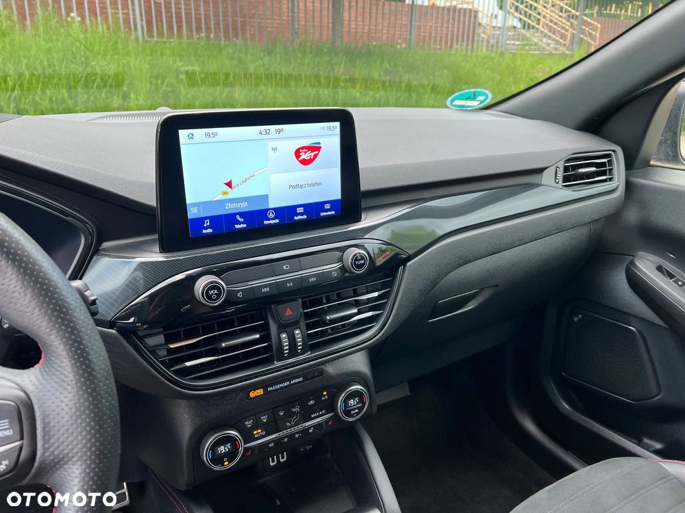 Ford Kuga 2.0 EcoBlue Hybrid ST-LINE X - 21